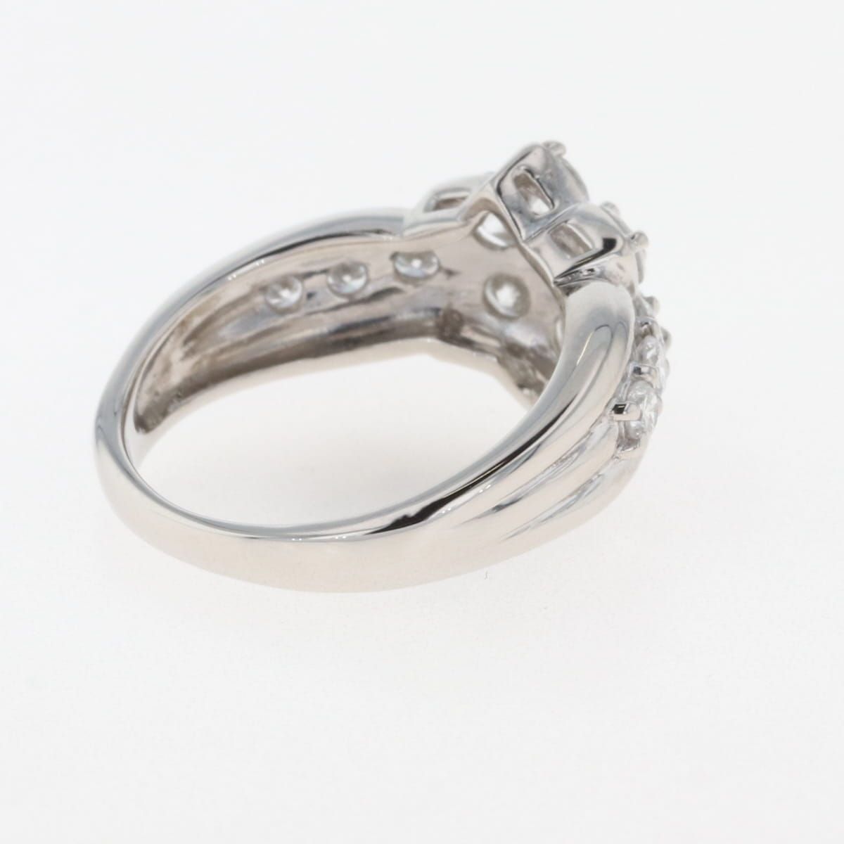 フラワーモチーフ デザインリング プラチナ 指輪 メレダイヤ 花 リング  