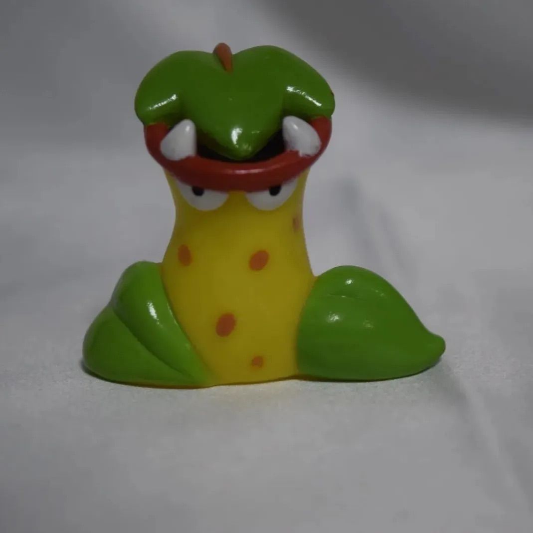 ウツボット 口が赤 指人形 ポケモンキッズ ソフビ人形 ポケモン - メルカリ