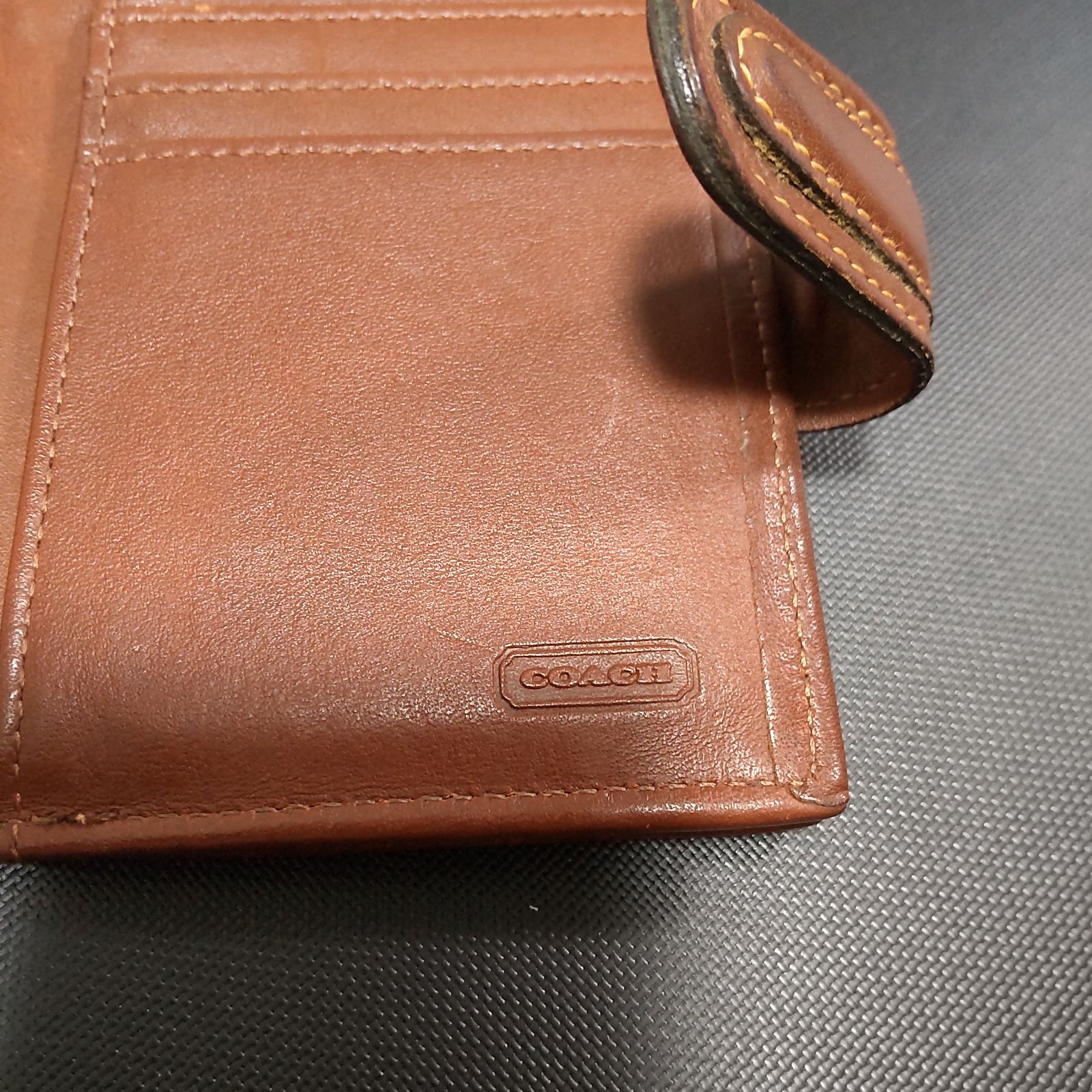 美品 COACH オールドコーチ 二つ折り財布 レザー 革 ブラウン 茶色 90s OLD COACH オールドコーチ 二つ折り財布 ブラウン 本革 金