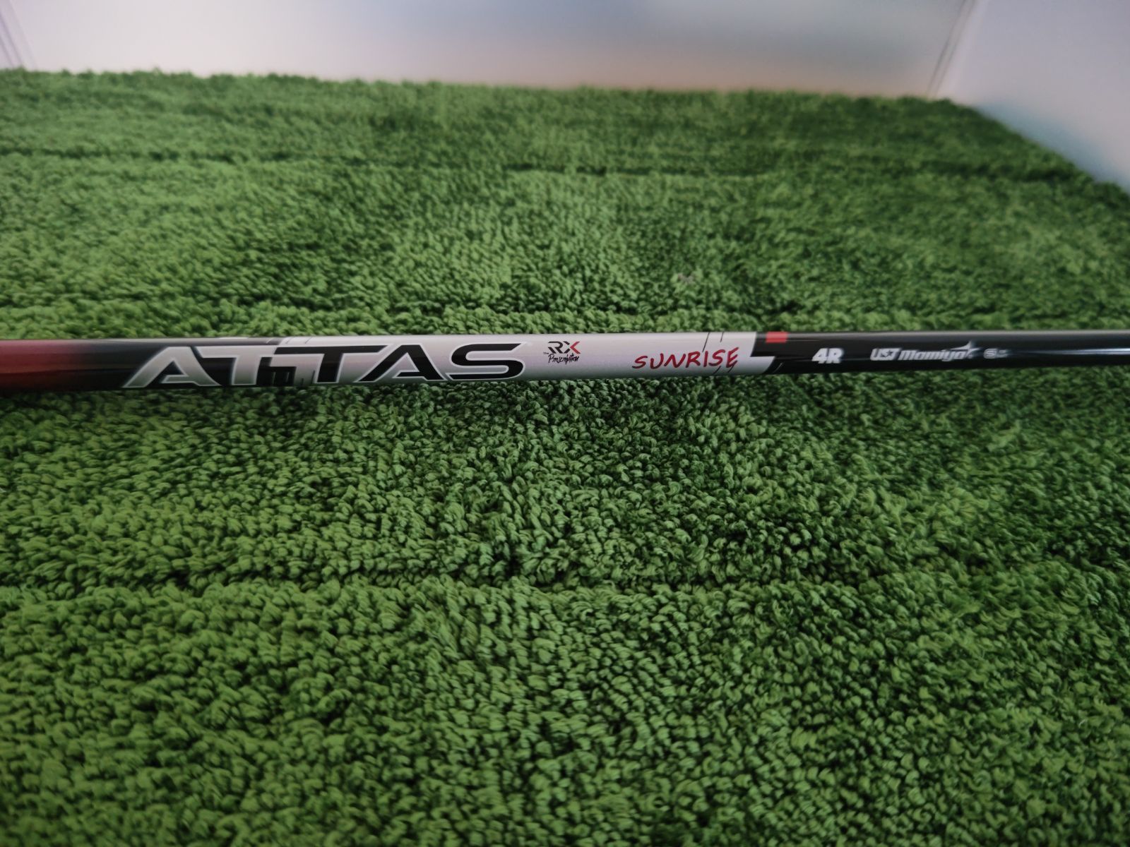 【美品】アッタス サンライズ ドライバー用 4R テーラーメイドスリーブ付