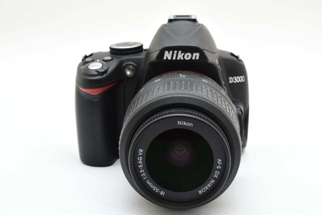 184 Nikon D3000 18-55 最新 ズームレンズキット ショット数833 184