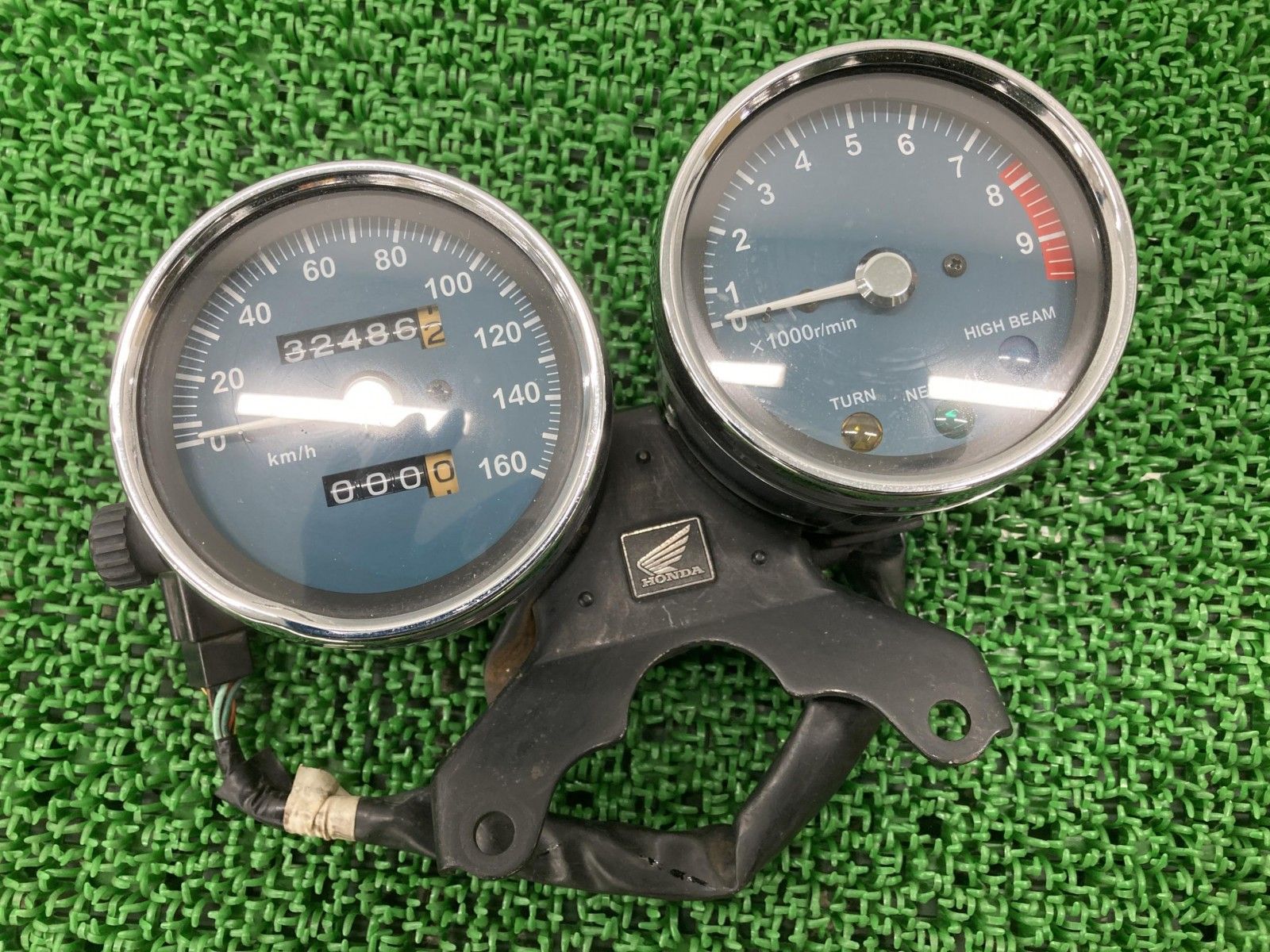 CB400SS メーター HP-0557-001 ホンダ 純正 バイク 部品 NC41 スピード タコ ステー カスタム素材に 車検 Genuine 【中古】 16