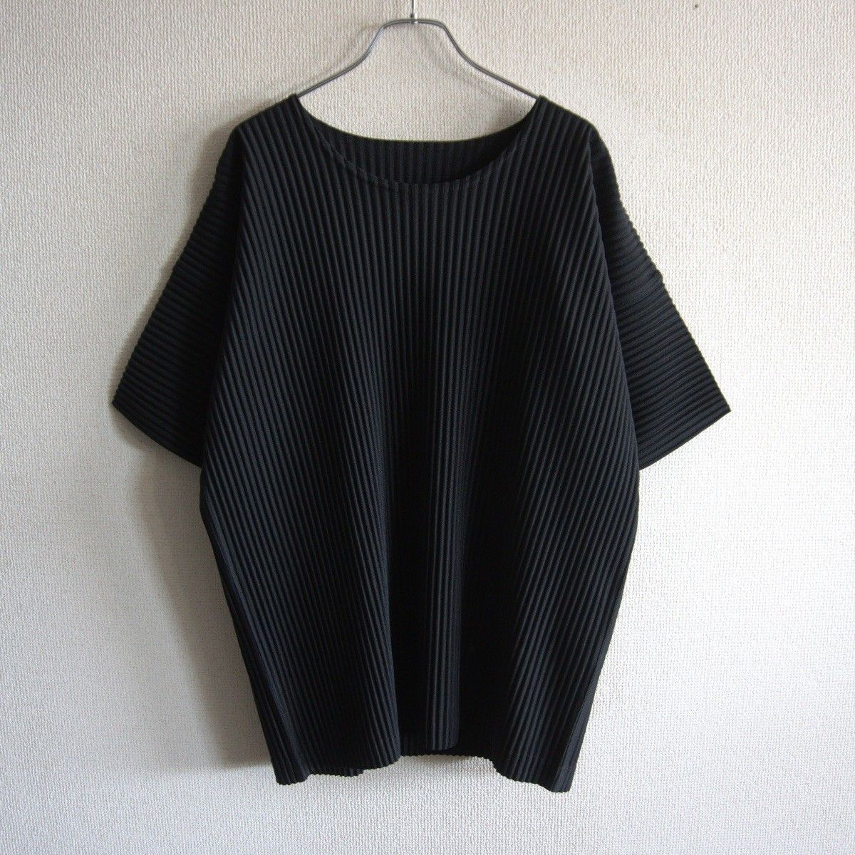 美品】 HOMME PLISSE ISSEY MIYAKE【プリーツ カットソー】4 ブラック 