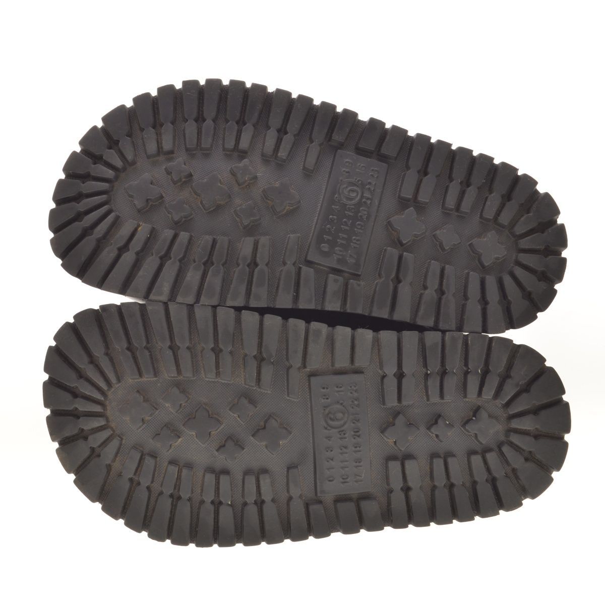 美品！MM6 23AW Apres ski slippers 22.5相当 美品！MM6 23AW Apres ski slippers 22.5相当 - メルカリ