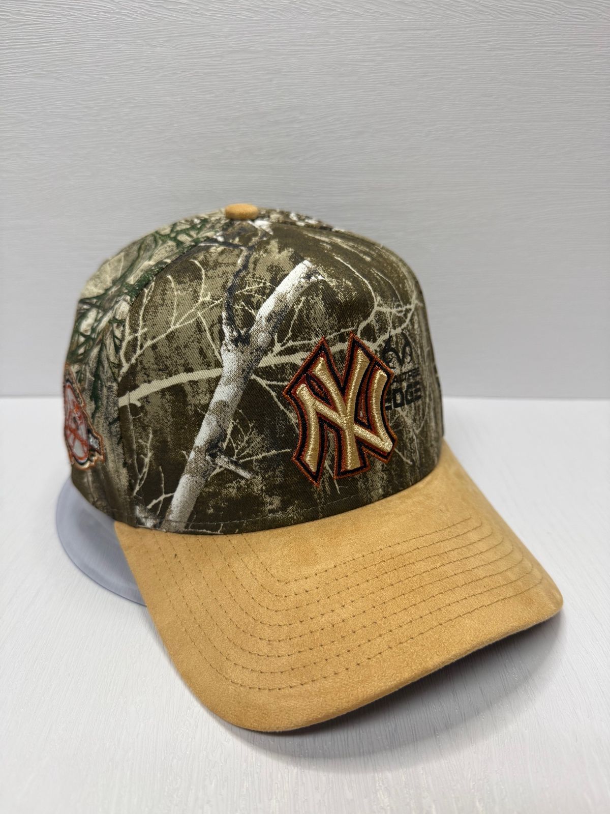 Newera ニューヨークヤンキース 100thアニバーサリー スウェードレザー 9forty A-FRAME スナップバックキャップツートン