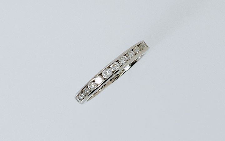 新品✨[PT900(プラチナ) 天然ダイアモンドリング] エタニティリング  
