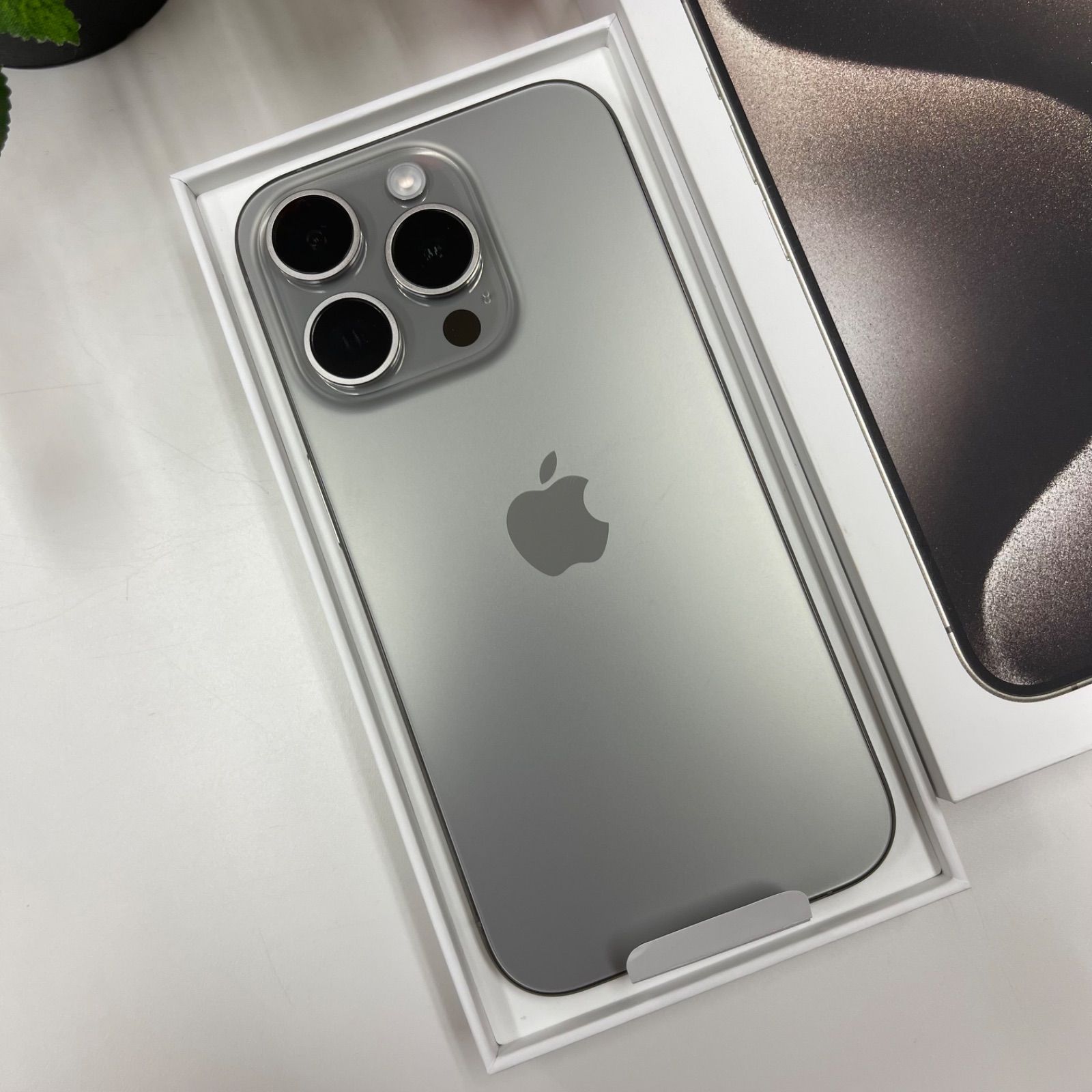 iPhone 15Pro 256GB 新品未使用 - メルカリ