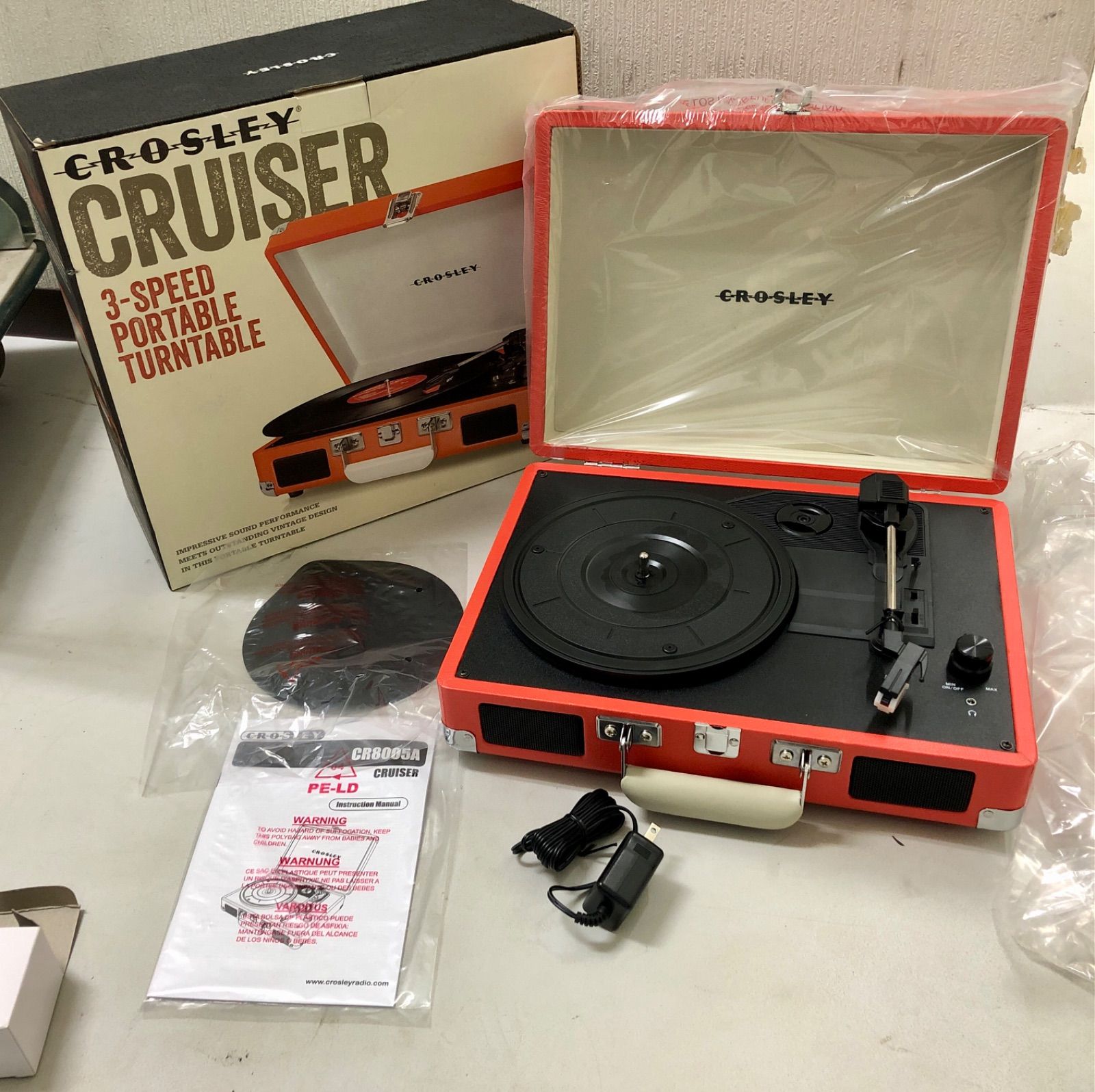 未使用】 Crosley CRUISER 3-SPEED ポータブルレコードプレイヤー 