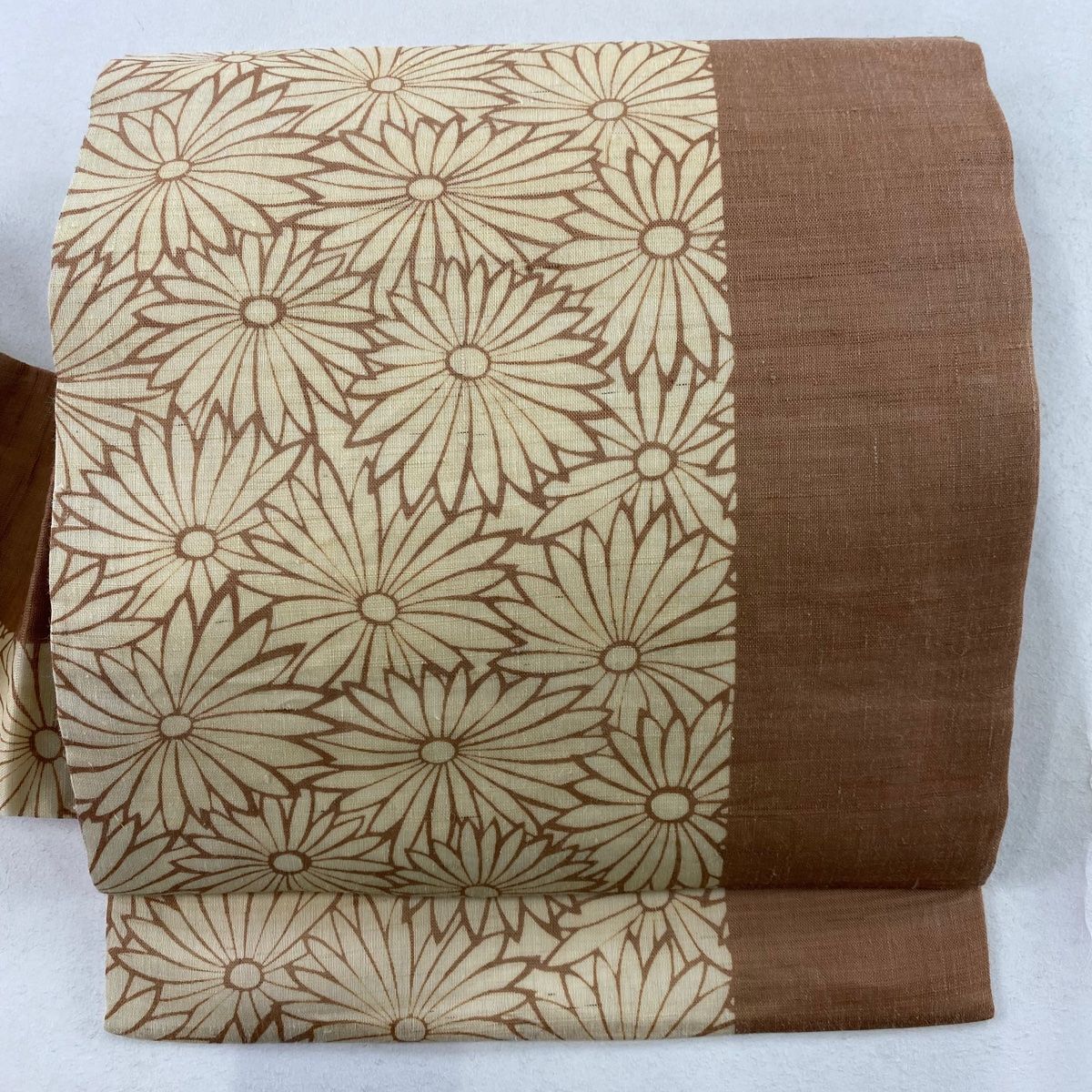 名古屋帯 秀品 落款 夏帯 伊勢型染 菊 薄茶色 正絹 【中古