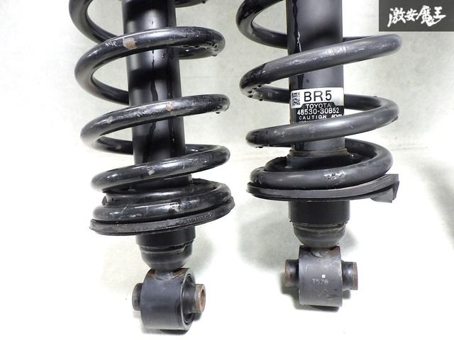 おむっ様、専用ページとなります。 RS-R RSR ダウンサス トヨタ - ZVW50プリウス サスペンションキット