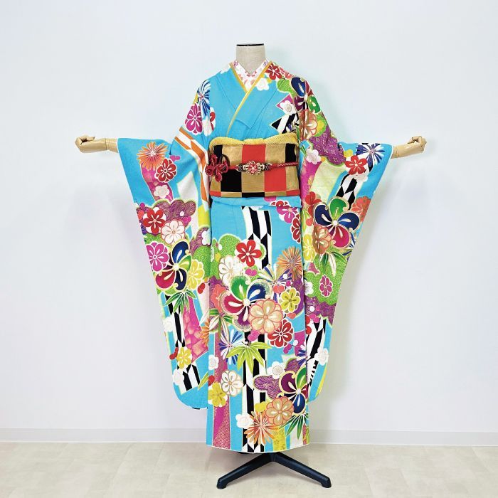 by ファッション 美品 モダン 桜模様 手描き 金彩 逸品 振袖 フル