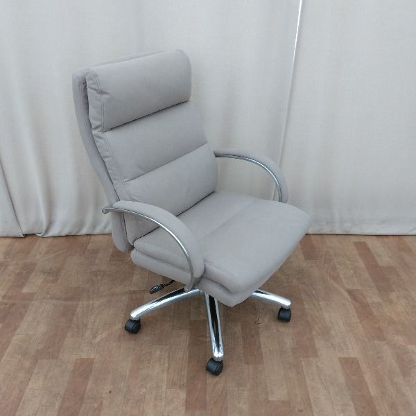 Gravina プレジデント リクライニングチェア フットレスト付き ブラウン