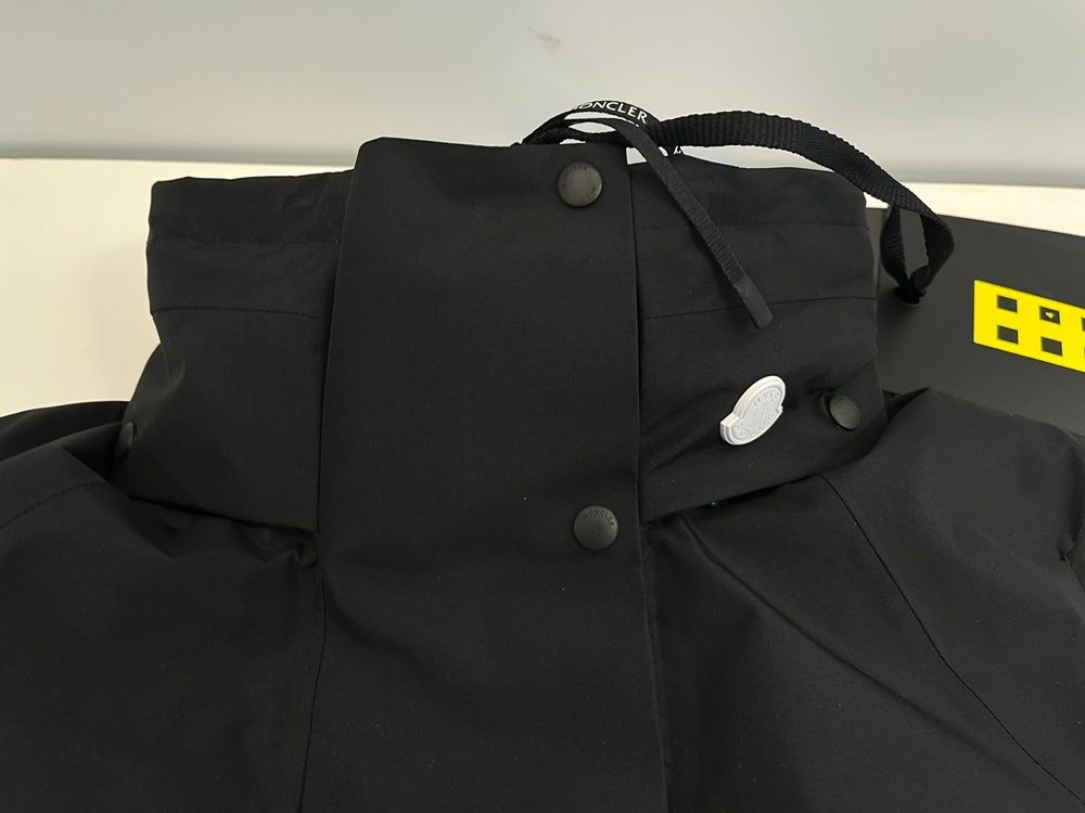 モンクレール MONCLER ×HYKE ハイク VANILIS GILET ショート丈ダウン