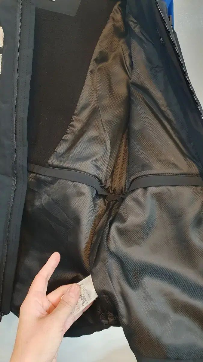 ダウンジャケット