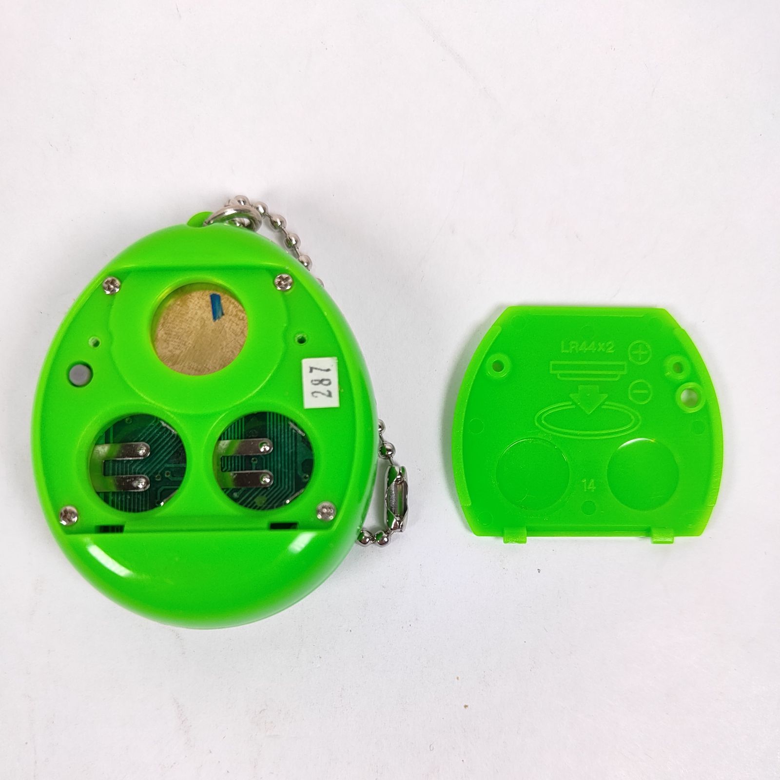 ☆ たまごっち 海外版 TAMAGOTCHI (グリーン・枠イエロー