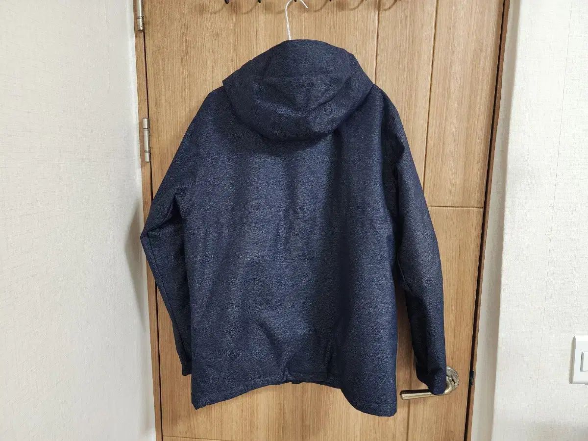 100