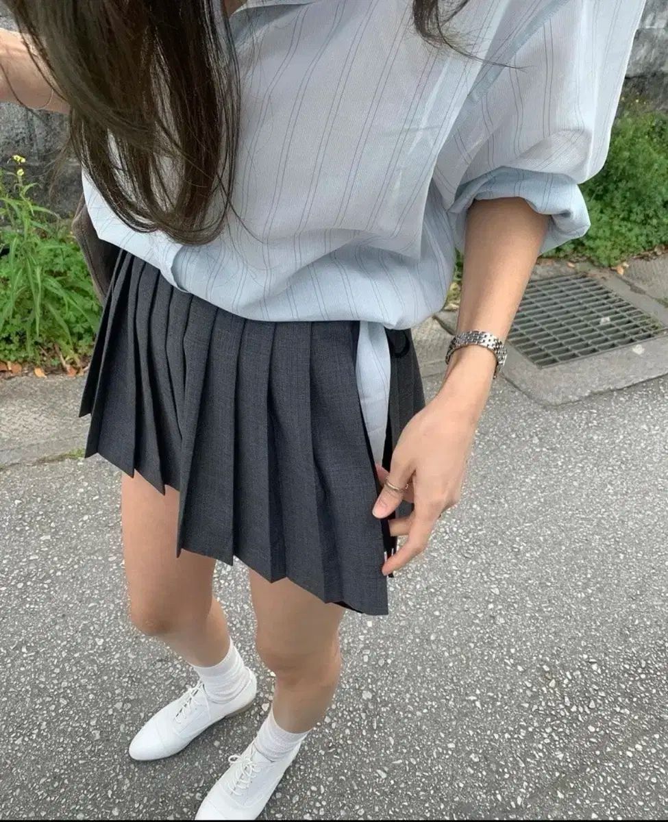 新ブランドも続々入荷中。 TANNAT T Pleated layered wrap skirt