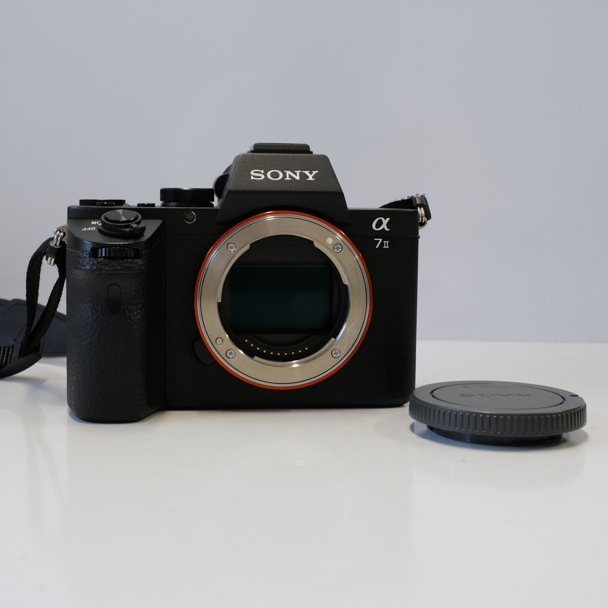 SONY α7 II ボディー　海外版 SONY α7 II ILCE-7M2 ボディの海外版を購入しました。日本語化に