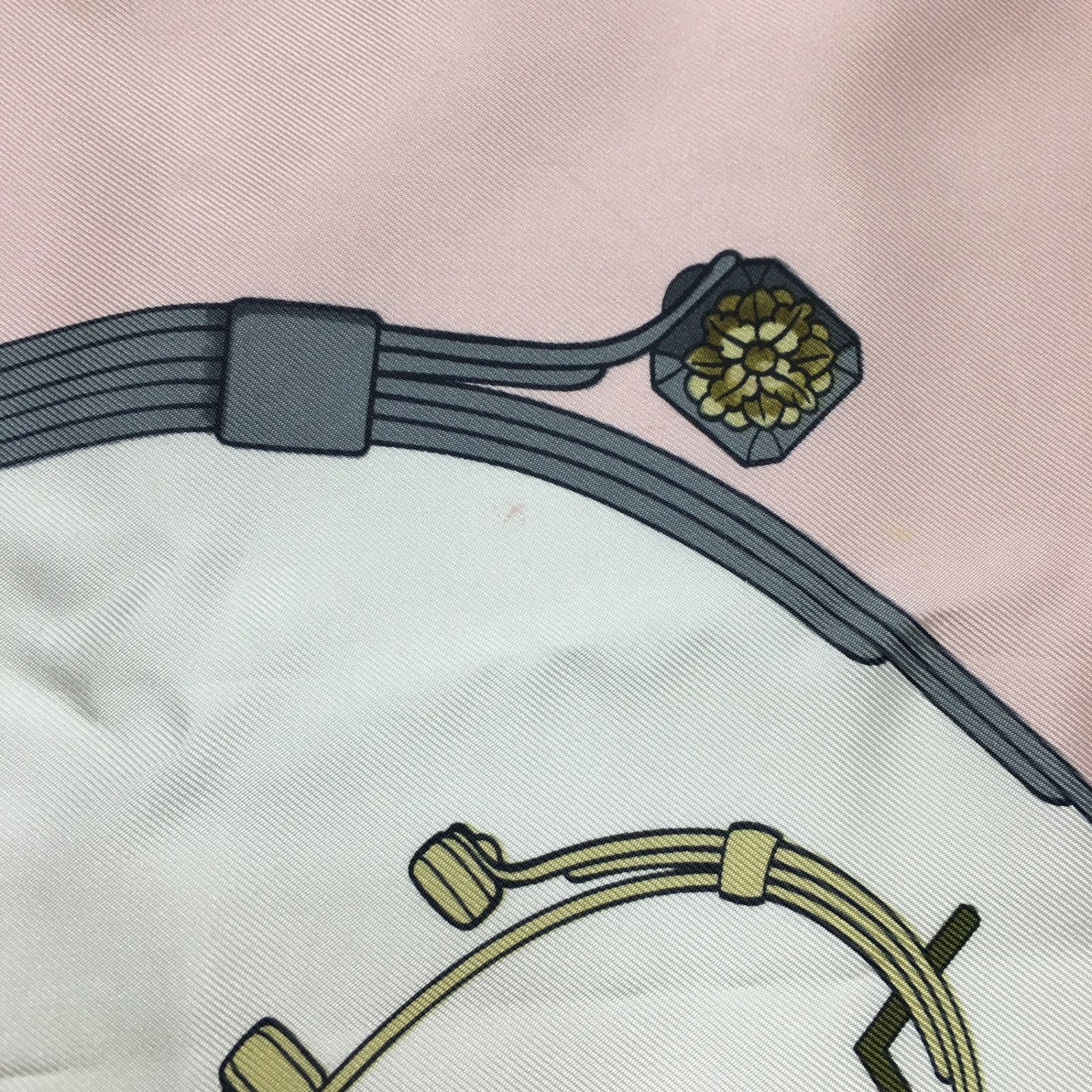2505-109｜美品｜エルメス カレ 90 スカーフ シルク ライトピンク 2505-109｜美品｜エルメス カレ 90 スカーフ シルク