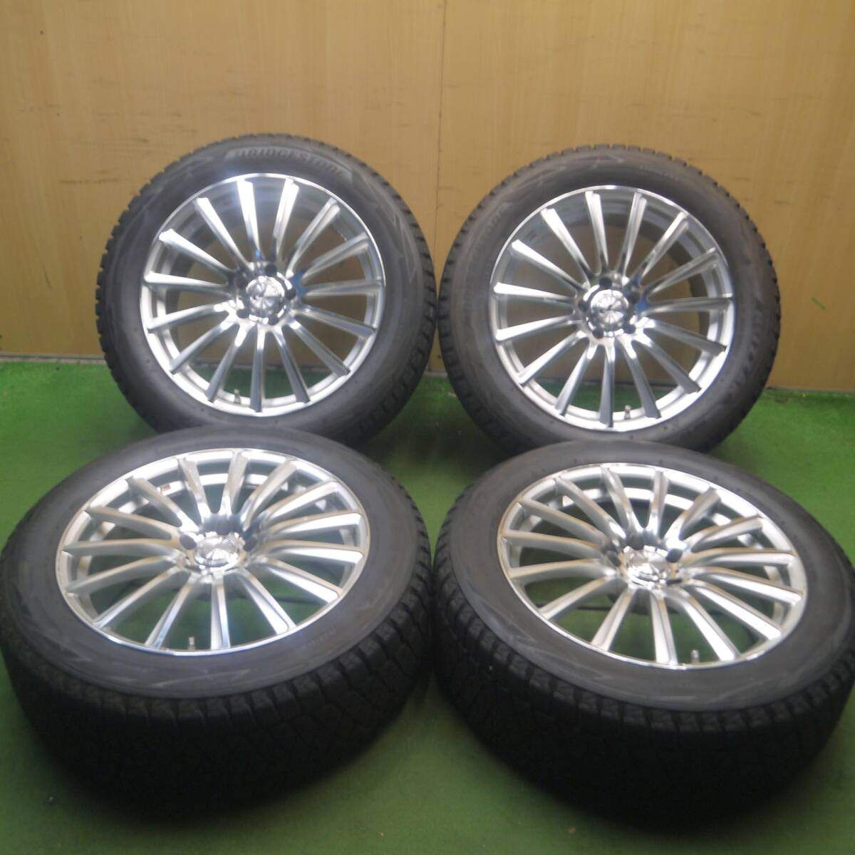 バリ溝 9分 スタッドレス LEONIS FW 235|55R19 ブリヂストン ブリザック DM-V2 レオニス 19インチ PCD114.3|5H 4070305Hス