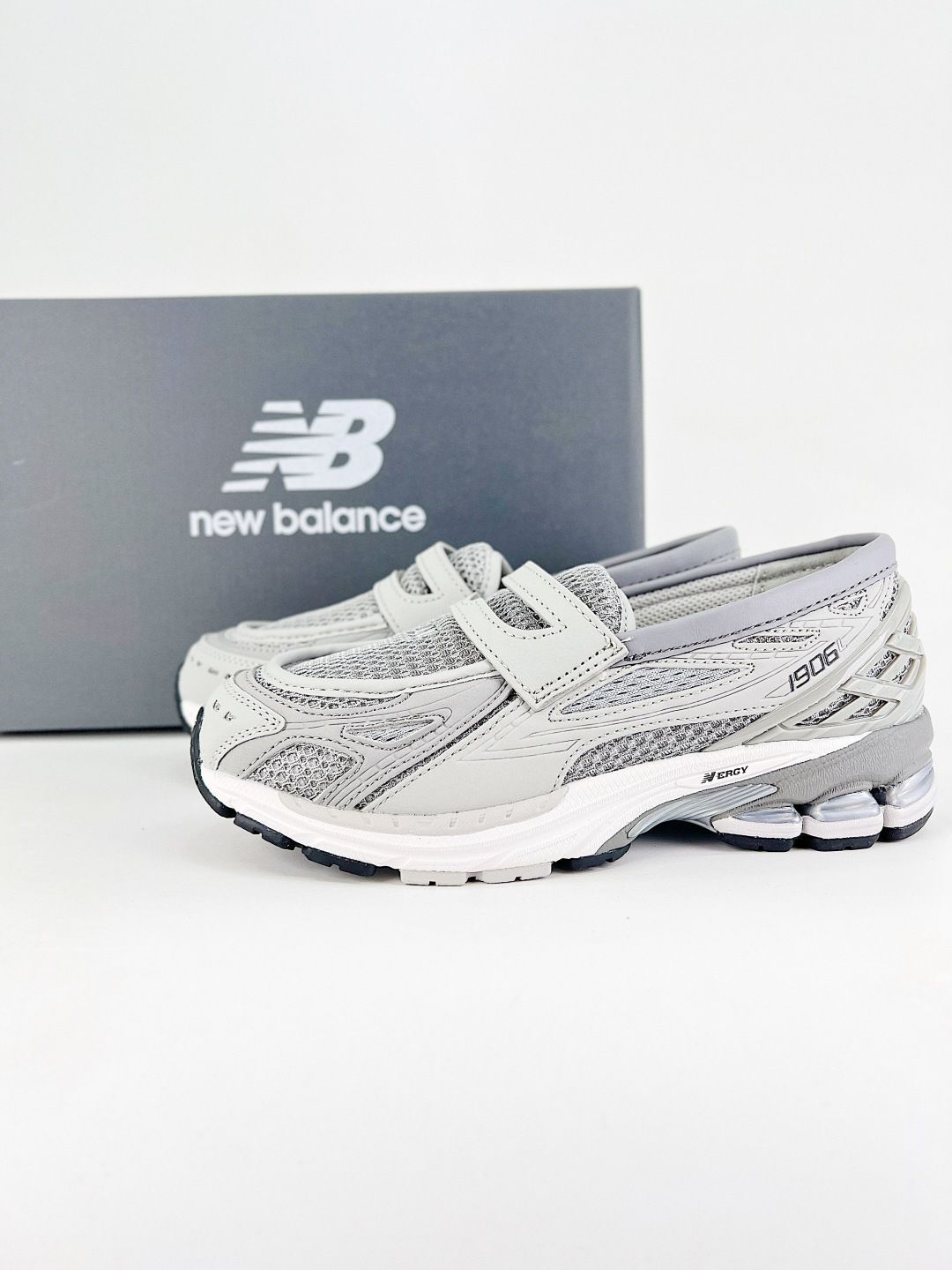 靴 New Balance U1906LGR GRAY New Balance U1906L 