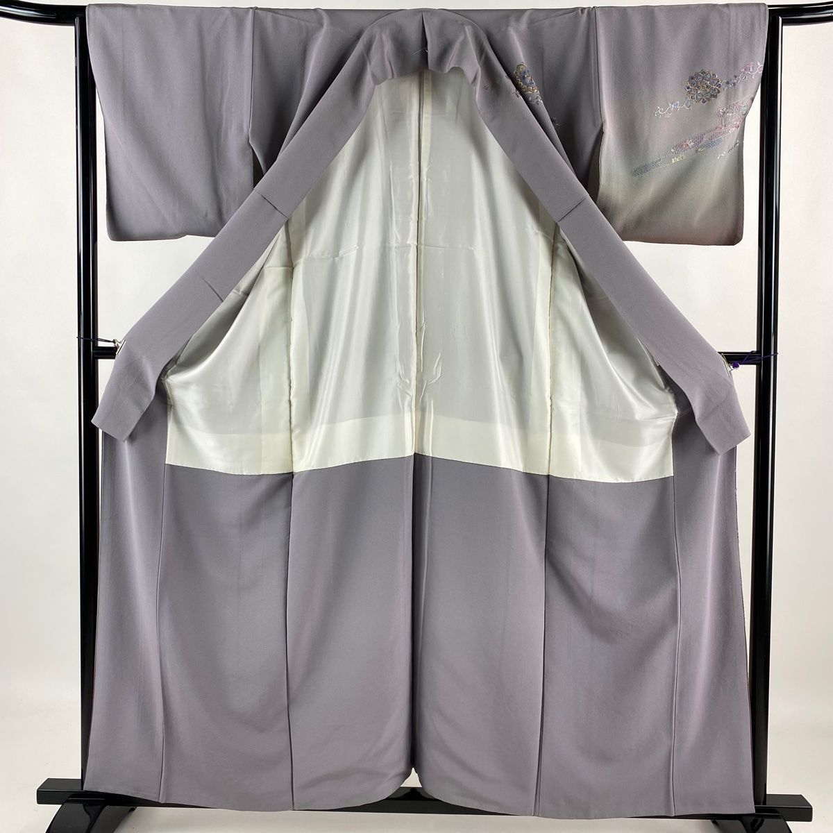 【紬】未使用品/袷/薄青紫×白/格子/花/美品/身丈167cm/裄丈67cm 付下げ 身丈161cm 裄丈66cm M 袷 五月みどり 紬地 落款あり 草花