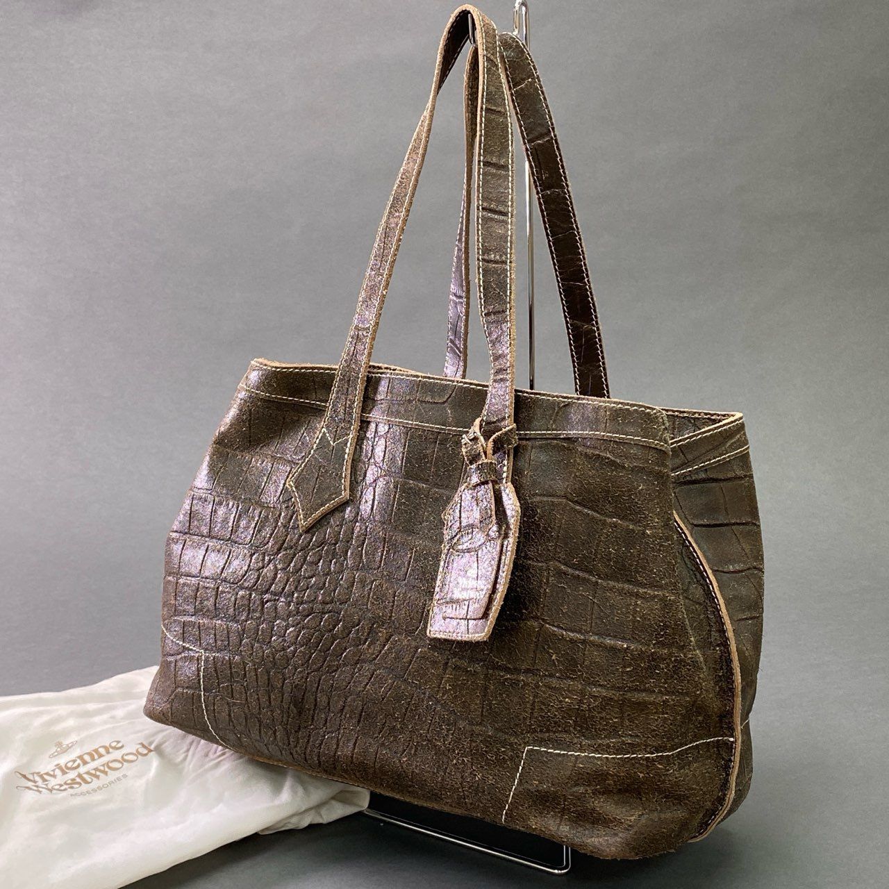 ヴィヴィアンウエストウッド トートバッグ 肩掛け デカオーブ クロコ型押し 黒 楽天市場】Vivienne Westwood ヴィヴィアンウエストウッド トート