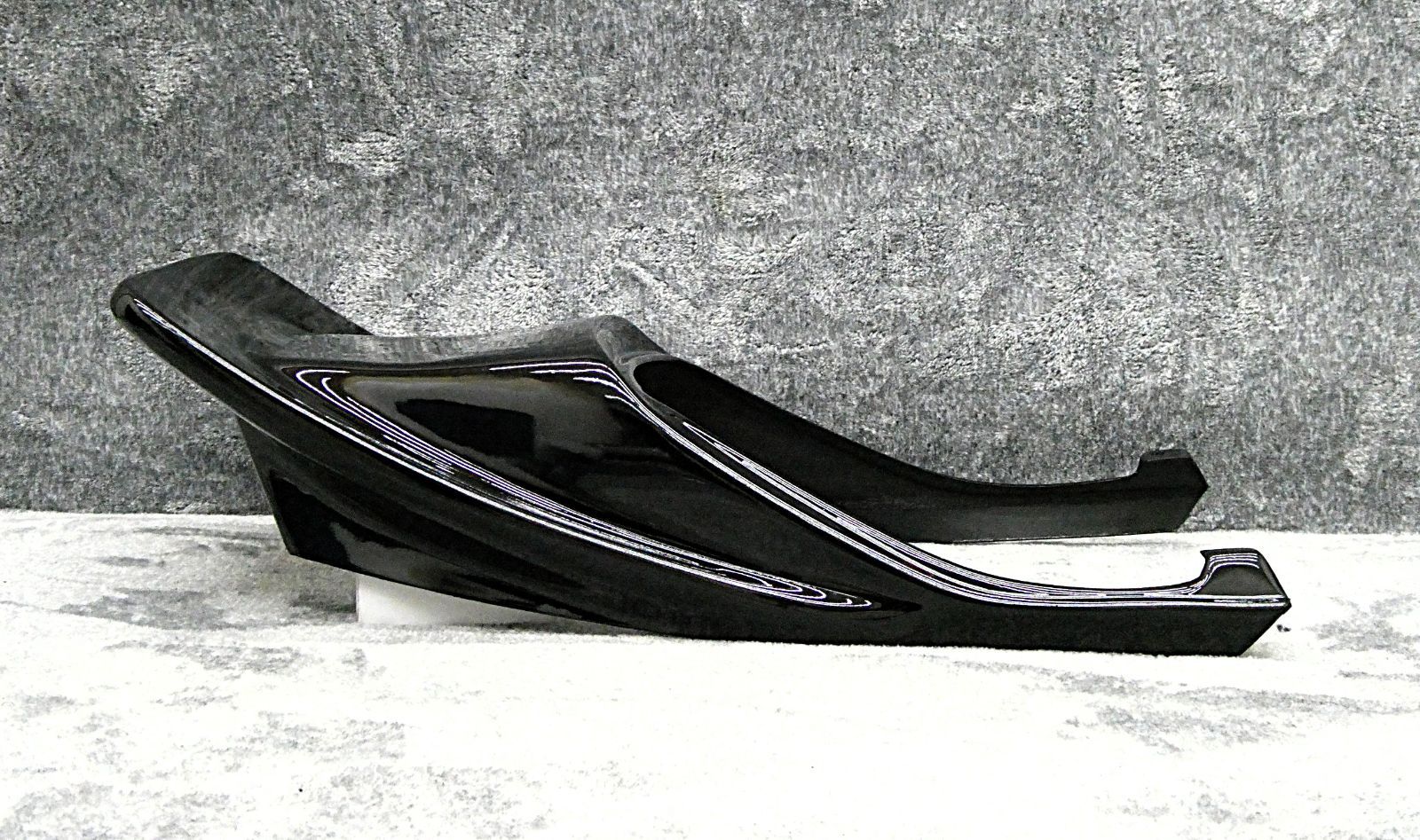 DJテールカウル