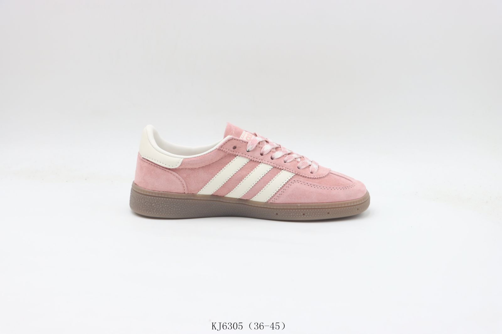 今日 アディダス ボードシューズ ピンク KJ6305 Pink