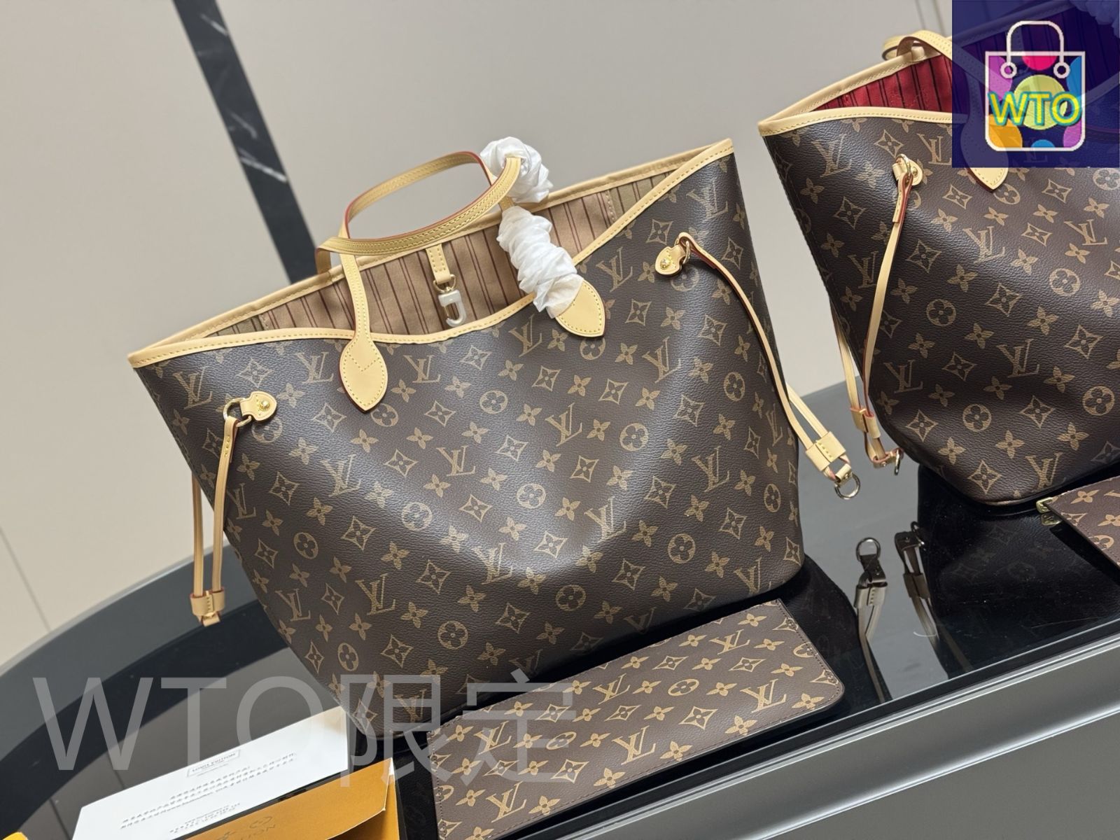 LOUIS VUITTON チェリー柄 紙袋とステッカーセット ルイヴィトン 本日