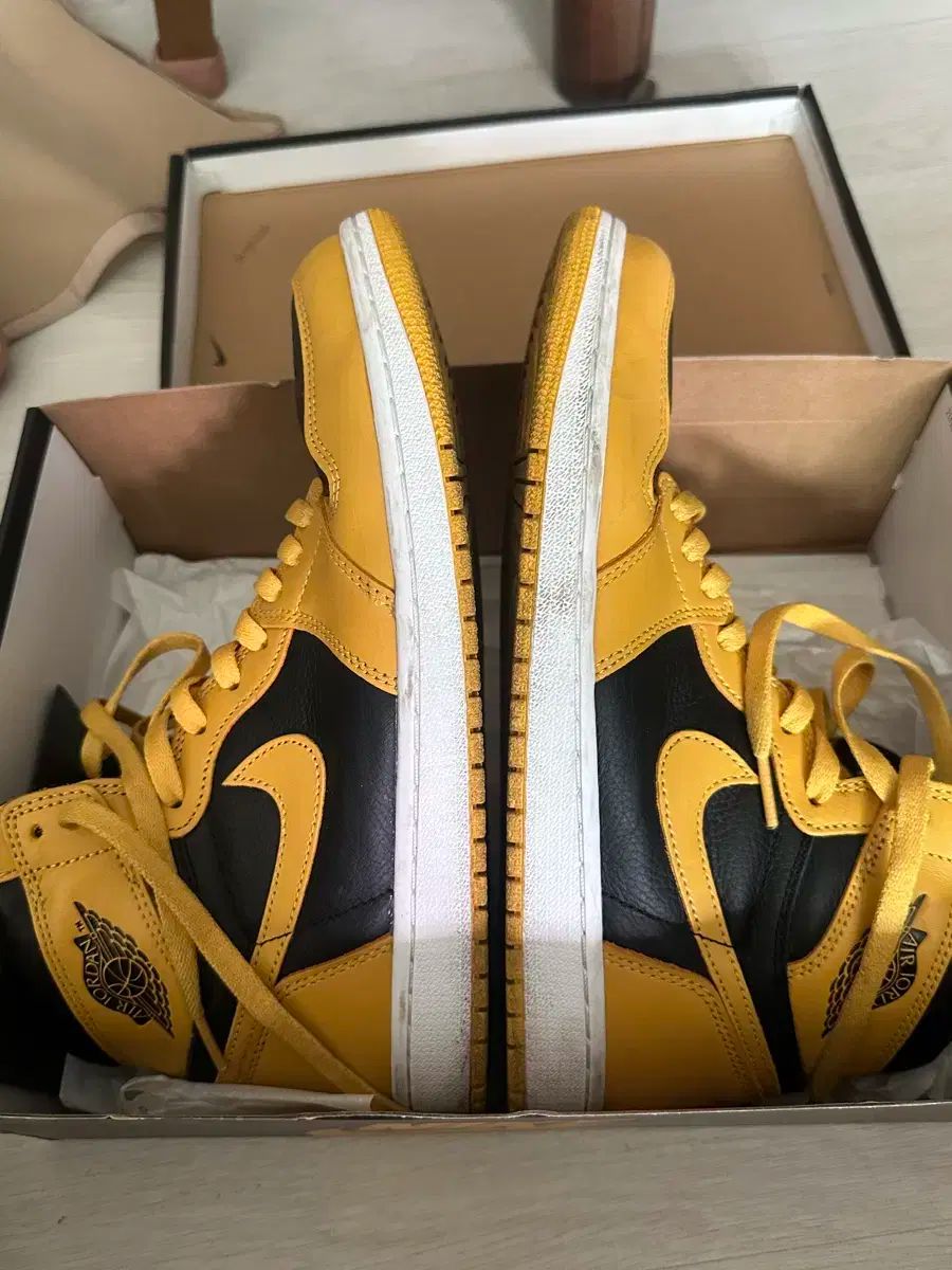 品質保証、最安値に挑戦！ NIKE ナイキ エア ジョーダン 1 ハイ イエロー 黒 280