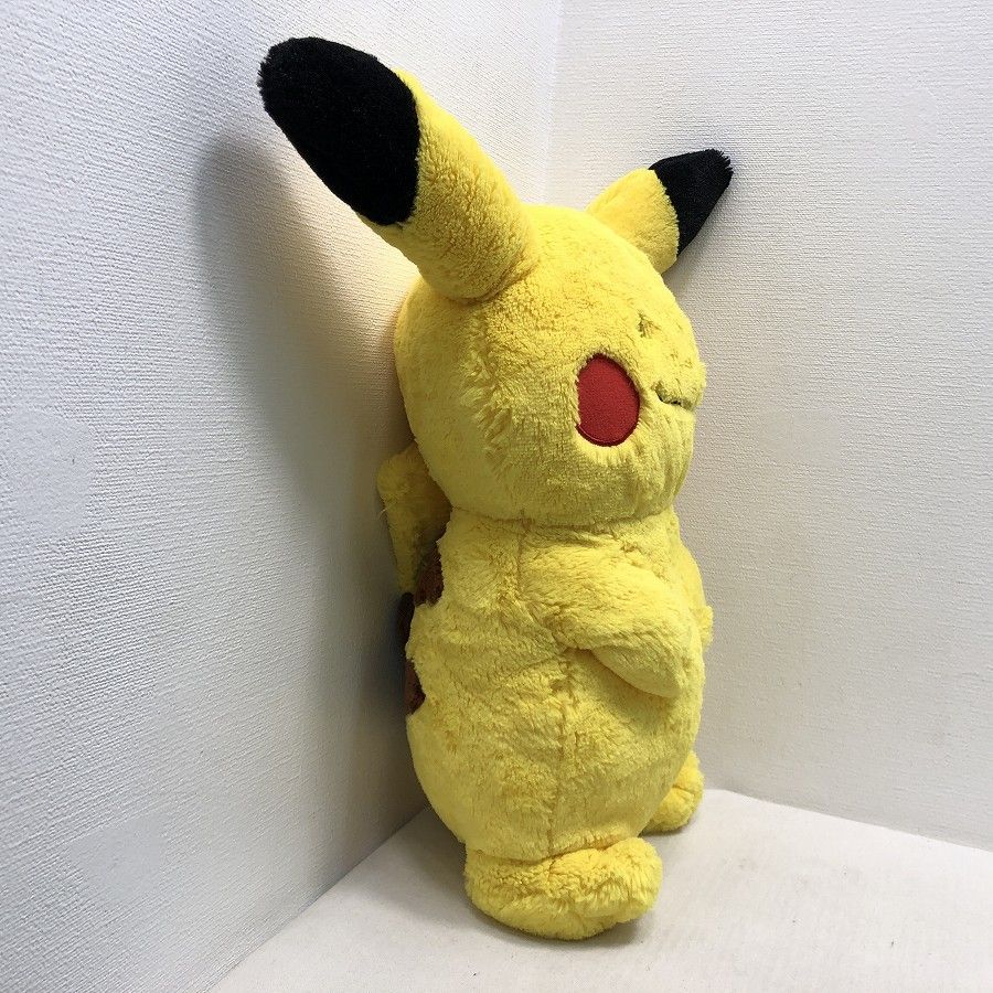 Pokemon Center ポケモンセンター限定 ピカチュウに変身
