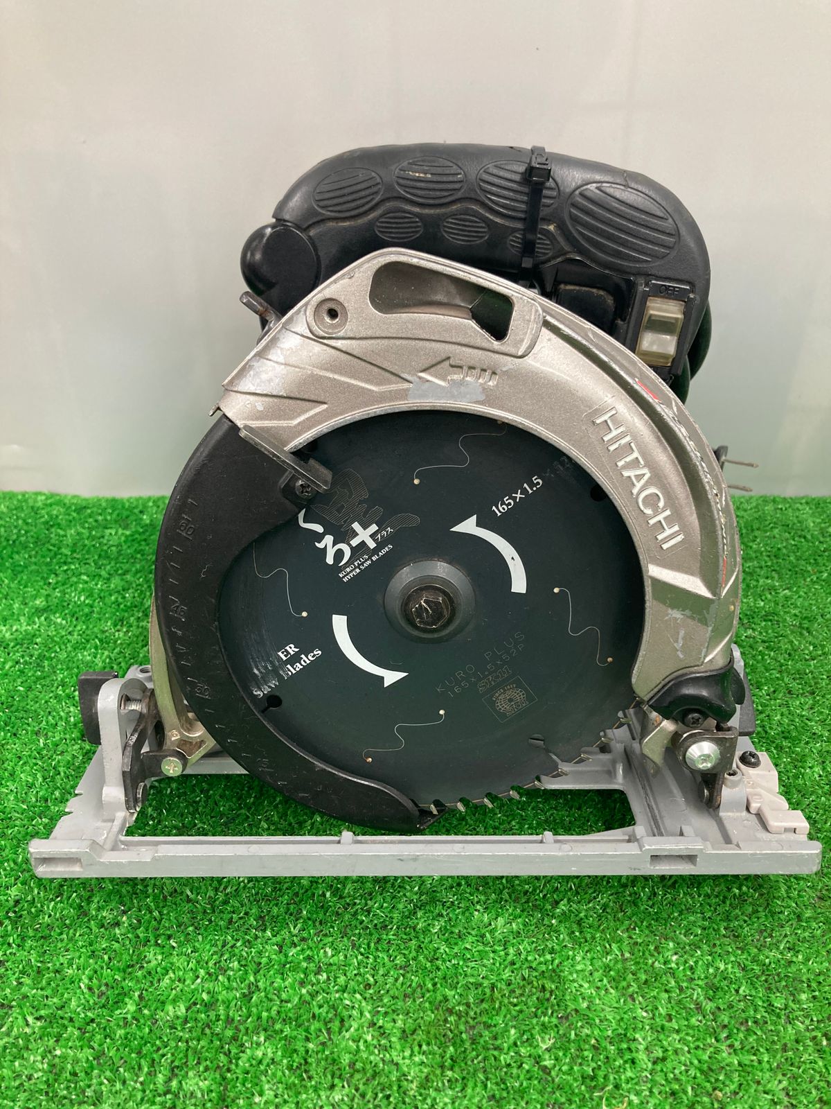 【中古品】【0922】★HiKOKI(旧日立工機) 深切り電子丸のこ のこ刃径165mm 逆5゜傾斜切断機構 切込み深さ調整機構 LEDライト ...