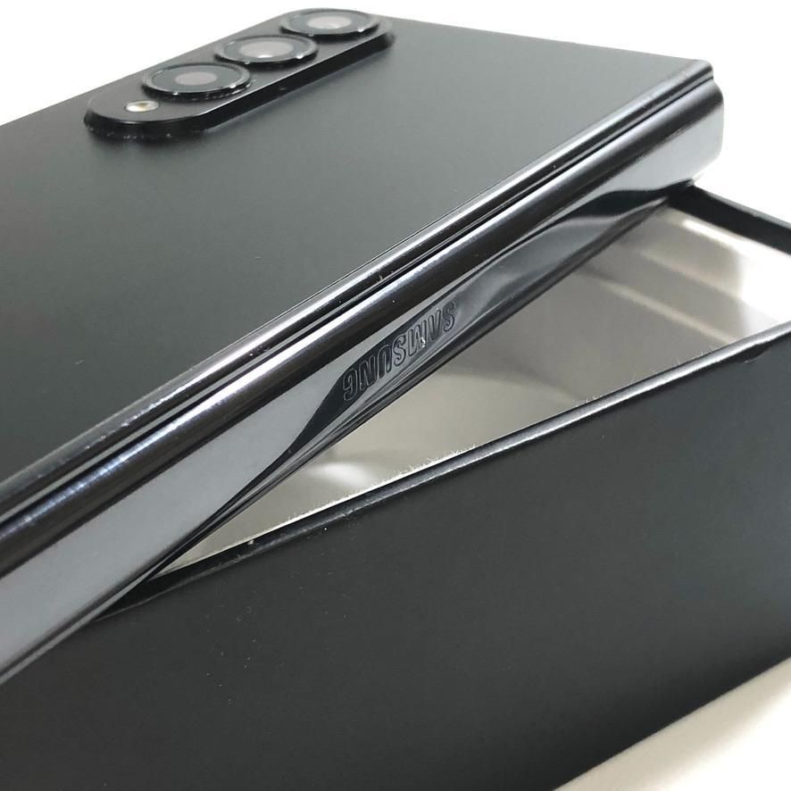 Galaxy Z FOLD4 256GB ブラック SIMフリー【極美品】 Galaxy Z Fold4 256GB - ブラック - Simフリー 【整備済み再生品