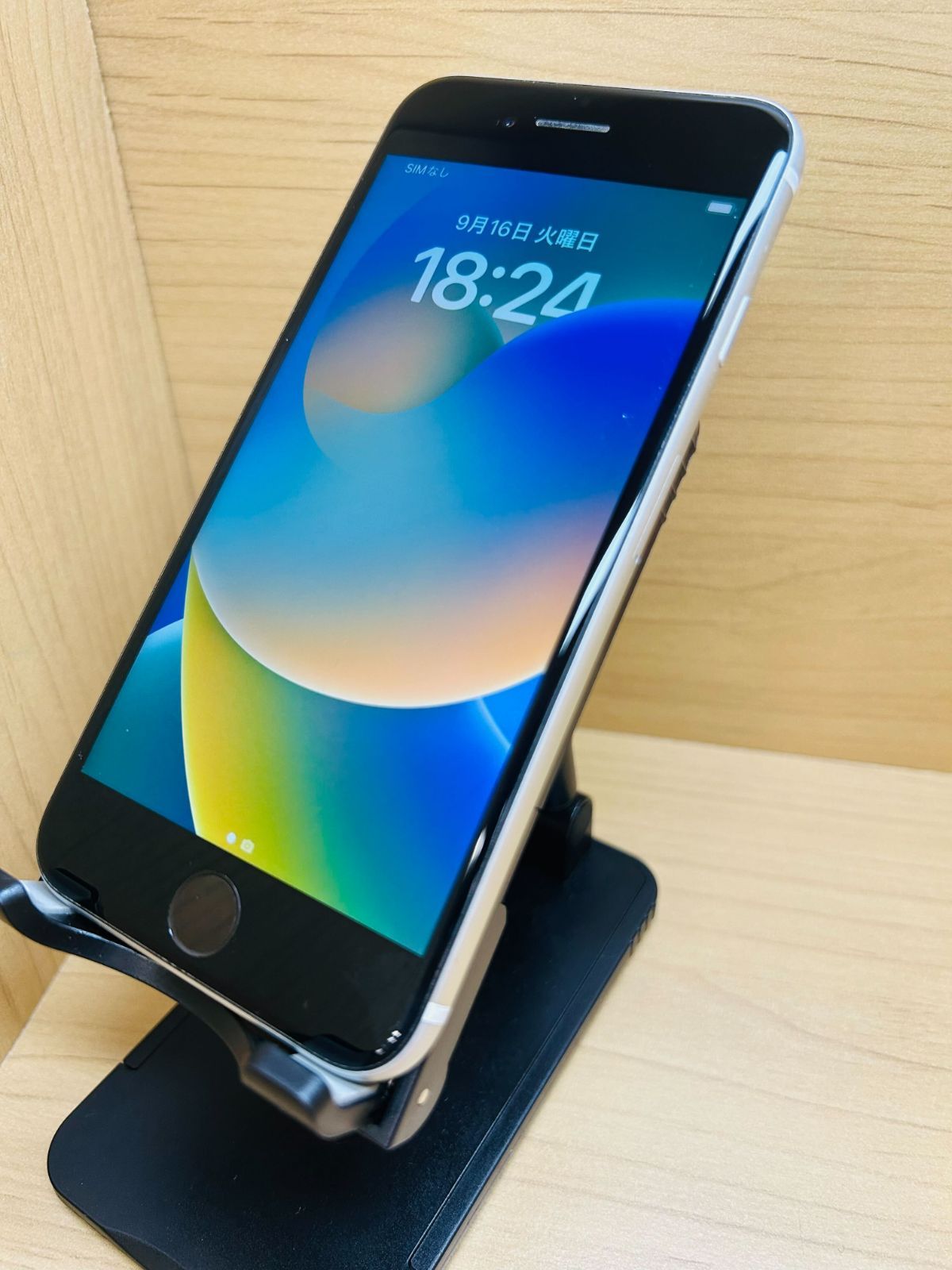 74017 SIMロック解除済 iPhone SE 第2世代 64GB ホワイト 74017