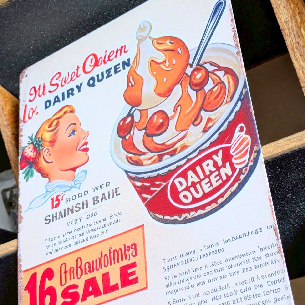 1963 Dairy Queen ストロベリーソーダ サイン 看板 ディスプレイ 1963 Dairy Queen Strawberry Sundae Celluloid Insert for