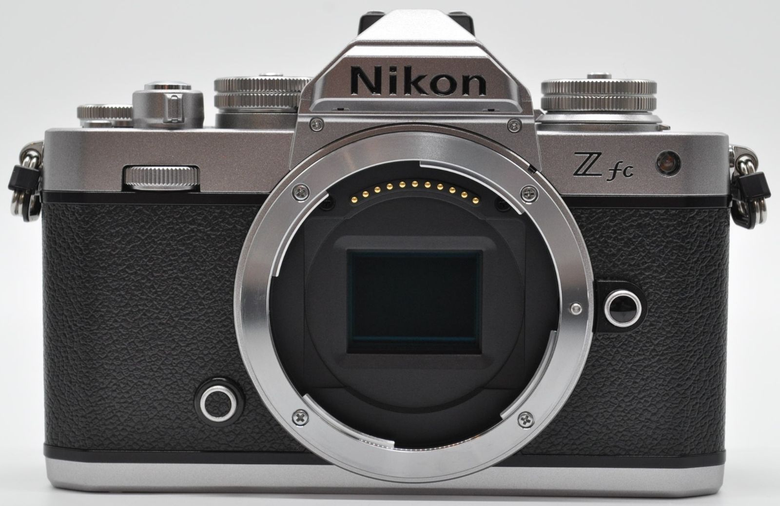 極上美品!!＞ Nikon ニコン Zfc ボディ シルバー ※ショット数