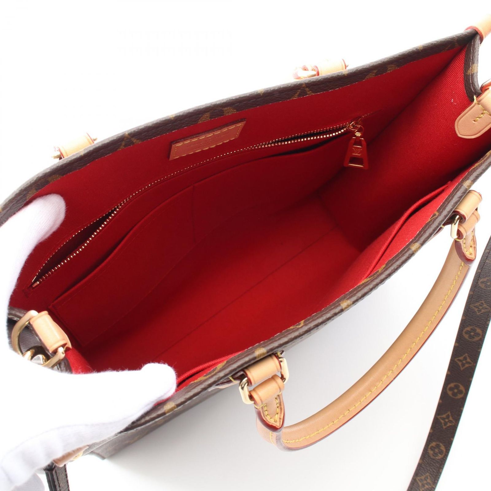 LOUIS VUITTON