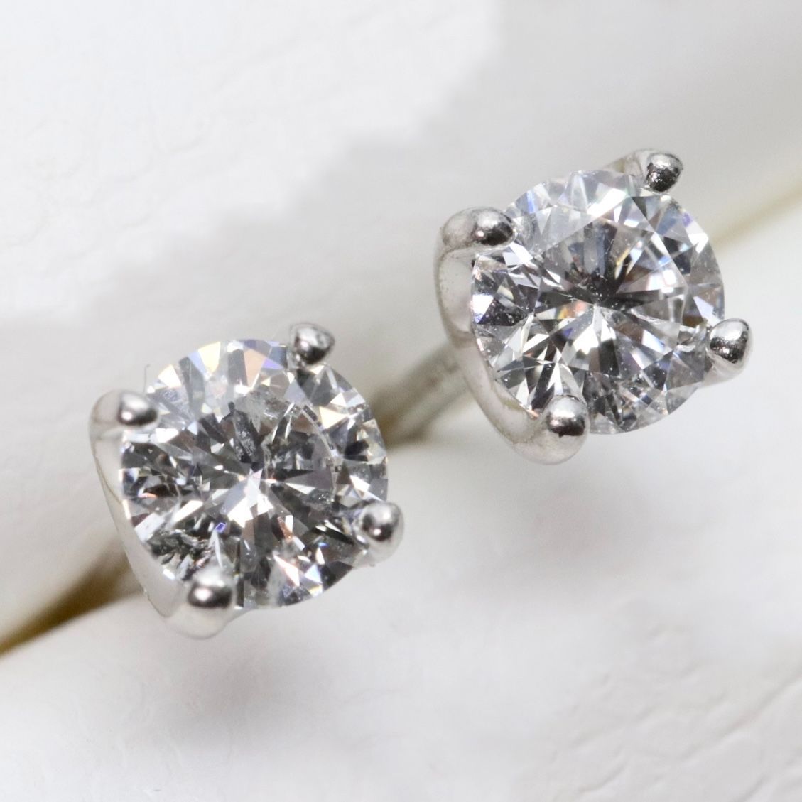 ヴァンドーム青山 キャトル ピアス 一粒ダイヤモンド K18 YG ヴァンドーム青山 キャトル ピアス 一粒ダイヤモンド K18 YG