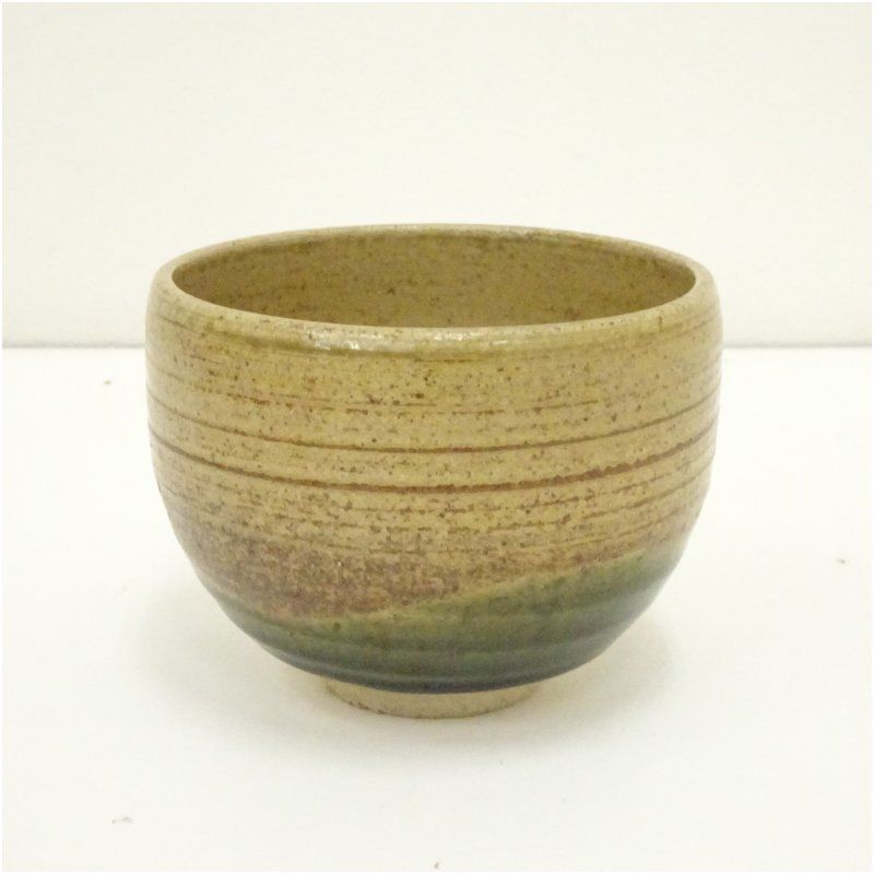 豊窯 寺田美山造 伊羅保青彩御題丘茶碗 共箱 茶道 抹茶 おしゃれ 抹茶茶碗 抹茶碗 和食器 レトロ 茶器 骨董 茶わん 茶会 茶の湯 1月 10月 秋冬