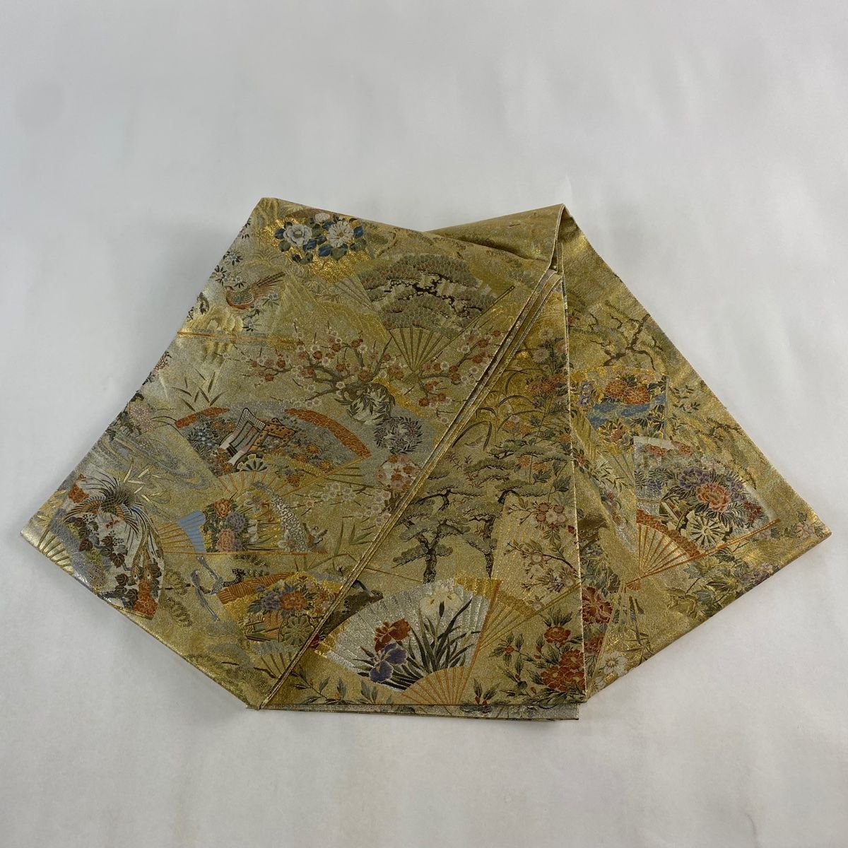 丸帯 美品 名品 全通 正絹 【中古】（丸帯 美品 逸品 本金箔全通丸帯  