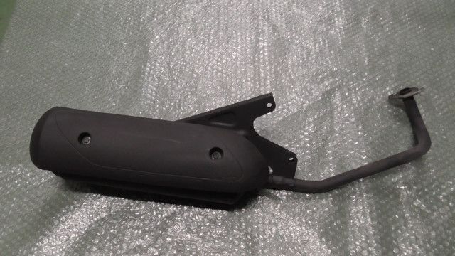 バイト AF59-1000xxx の マフラー 1759470209