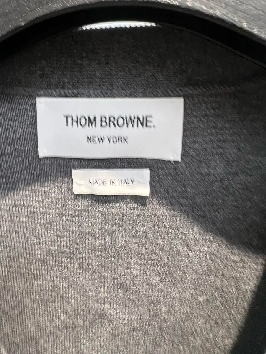 5 ） Thom Browne(トム・ブラウン) ミラノステッチ 四本サイド