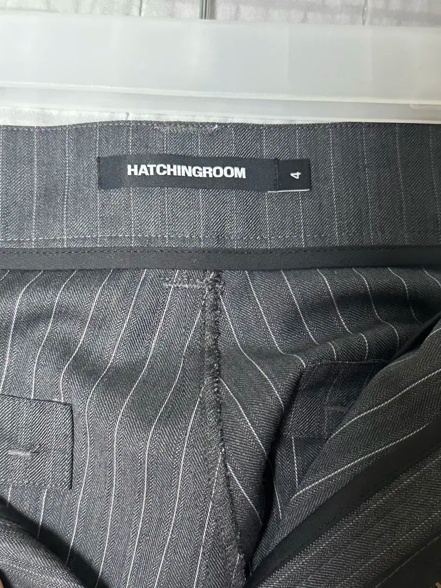 4 HATCHINGROOM スノウ ショートパンツ ウール ストライプ グレー