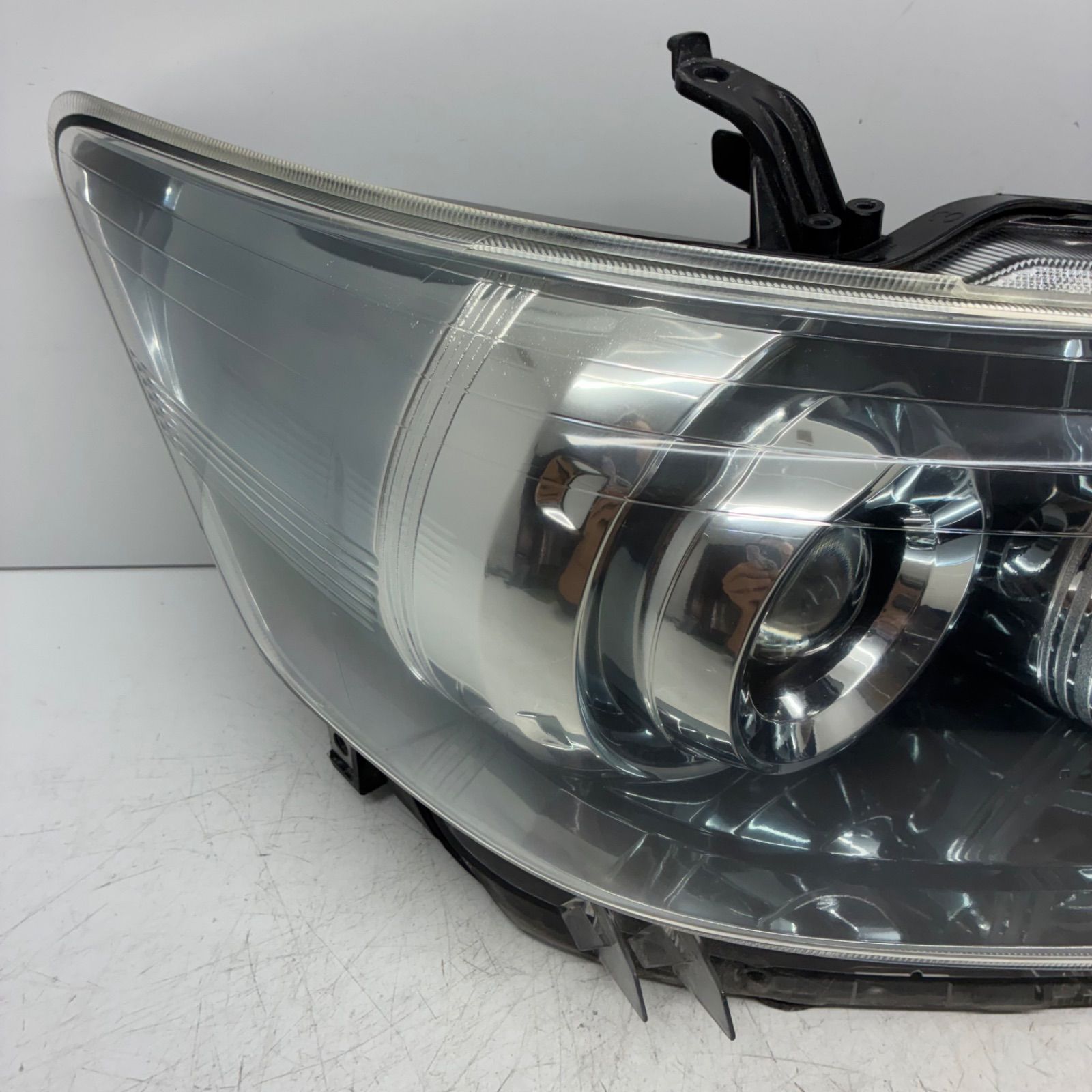 Y 美品【コーティング済】NZE151 ZRE152 ZRE154 カローラ ルミオン