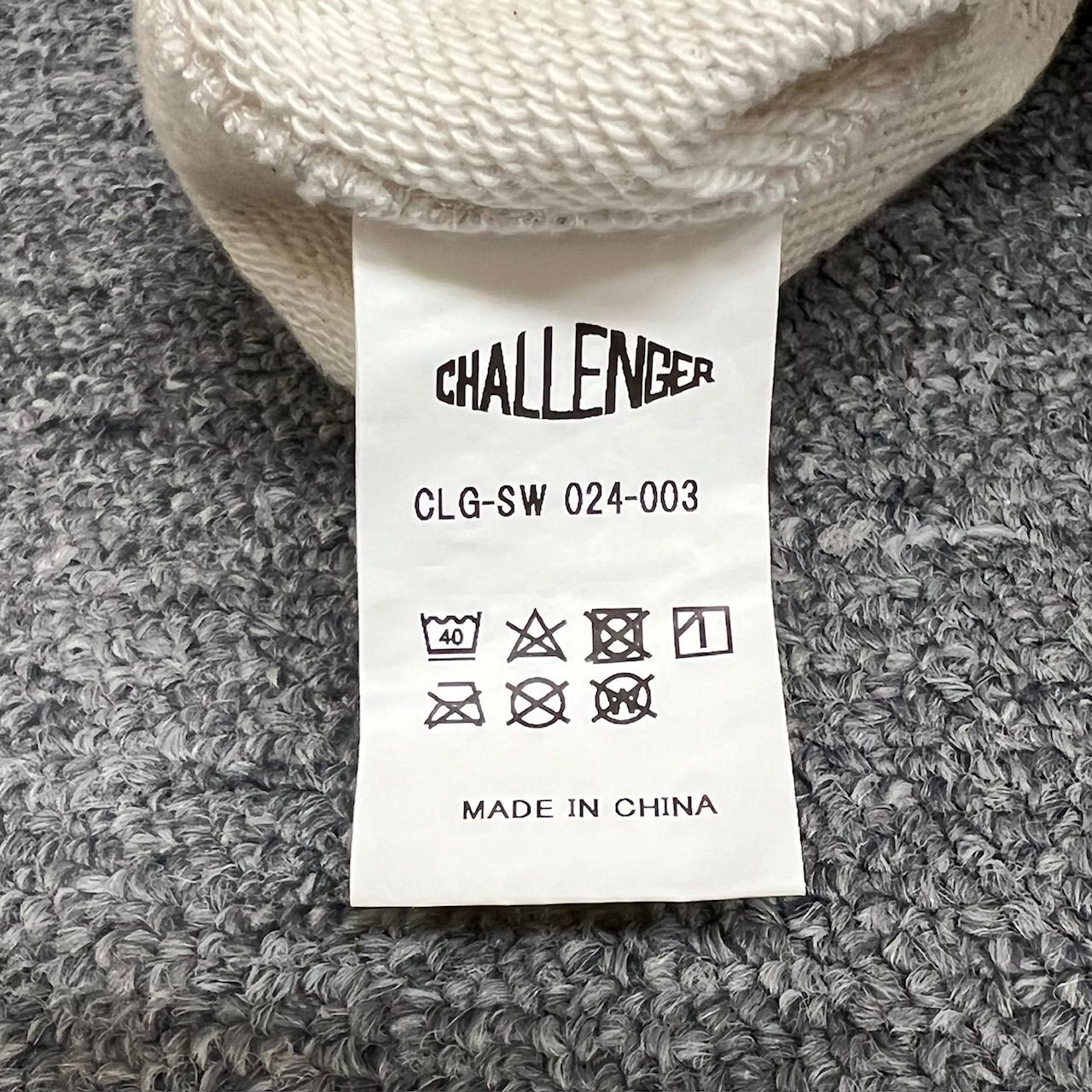 定価18700円 新品 CHALLENGER 24SS WOLF MC HOODIE ウルフプリント 