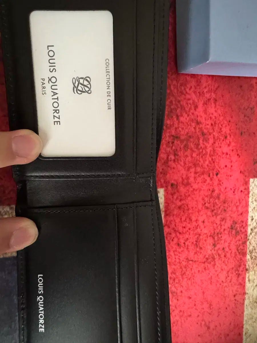 ルイカトーズ 財布