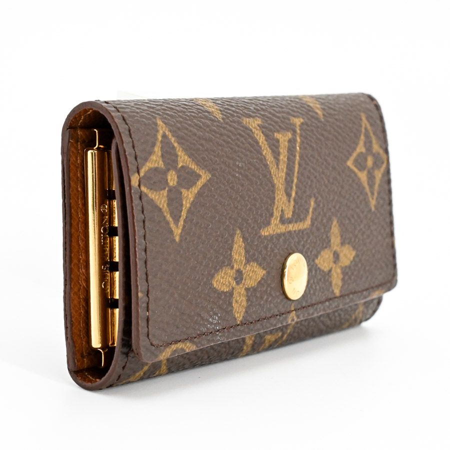 VUITTON