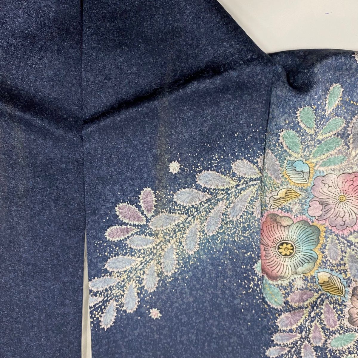 金彩 上品な花柄 裄68 紋無し 色味の良い 付下げ 訪問着 正絹AK-6823 金彩 上品な花柄 裄68 紋無し 色味の良い 付下げ 訪問着 正絹AK