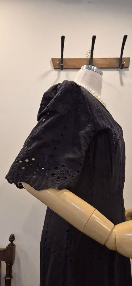 アイレットパンチング